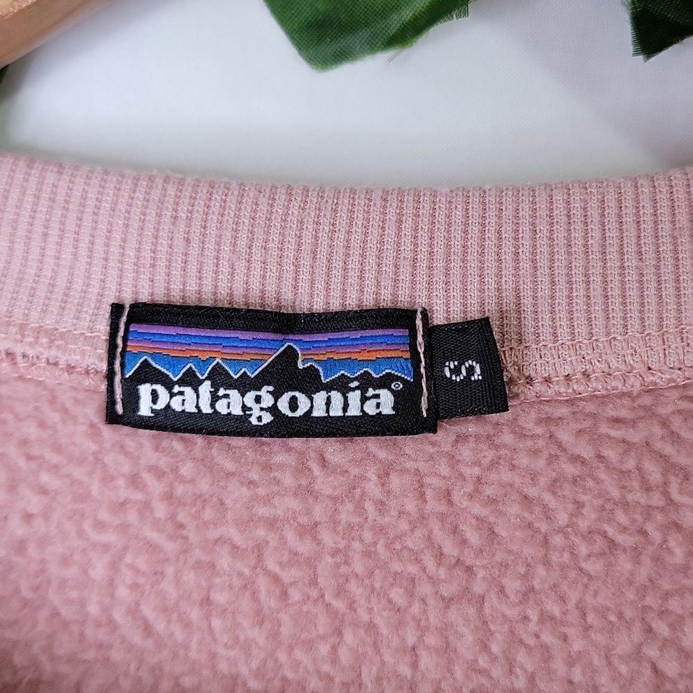 Patagonia. Pink Crewneck Sweatshirt. Thick and Warm. Size Small. EUC - Picture 3 of 9